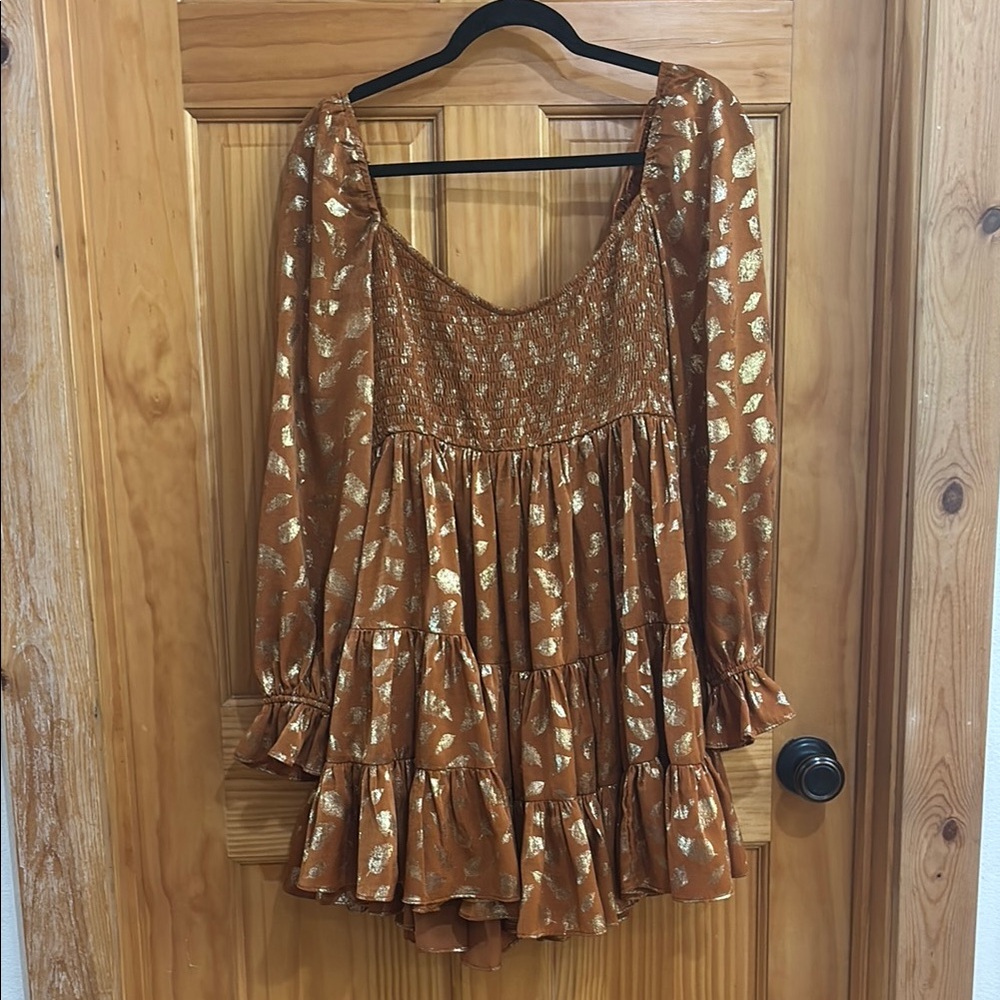 VICI | Elegant Brown and Gold Women's Top